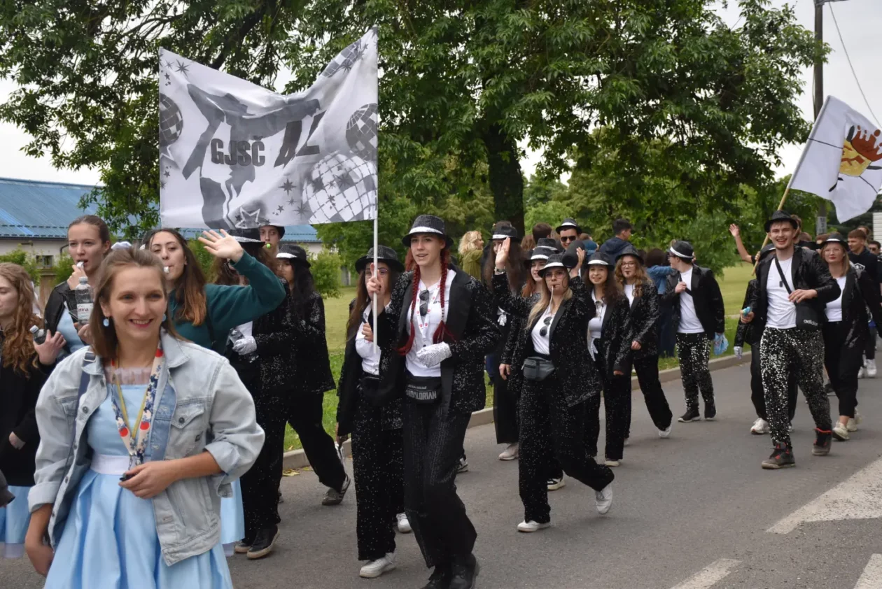 Mimohod maturanata, Čakovec, 23.5.2025 (42)