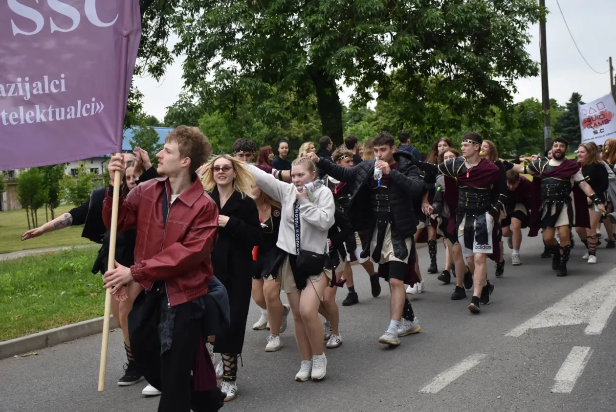 Mimohod maturanata, Čakovec, 23.5.2025 (46)