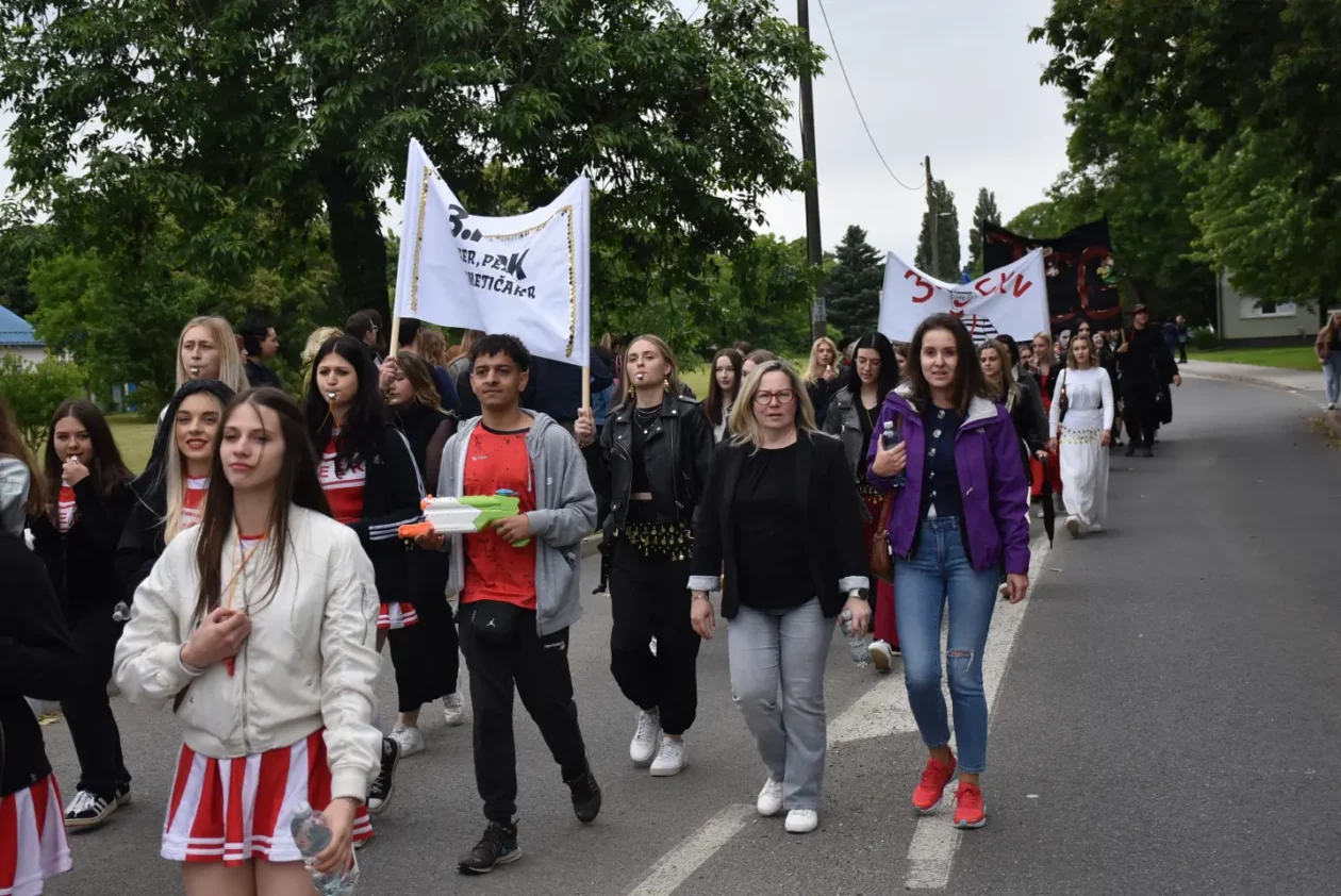 Mimohod maturanata, Čakovec, 23.5.2025 (49)