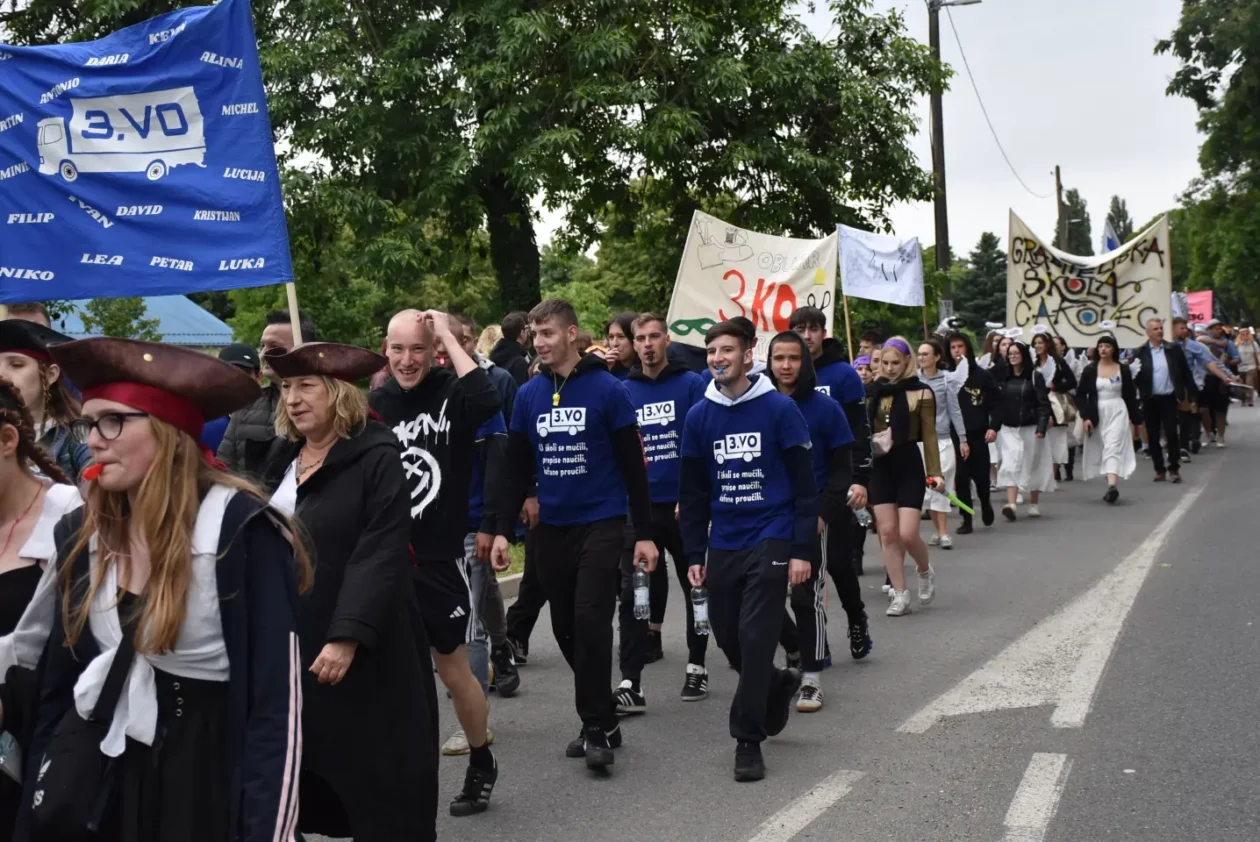 Mimohod maturanata, Čakovec, 23.5.2025 (52)