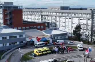 bOLNICA IZ ZRAKA Mirno okupljanje Županijska bolnica Čakovec – kirurzi 27.1. 2025 (11)