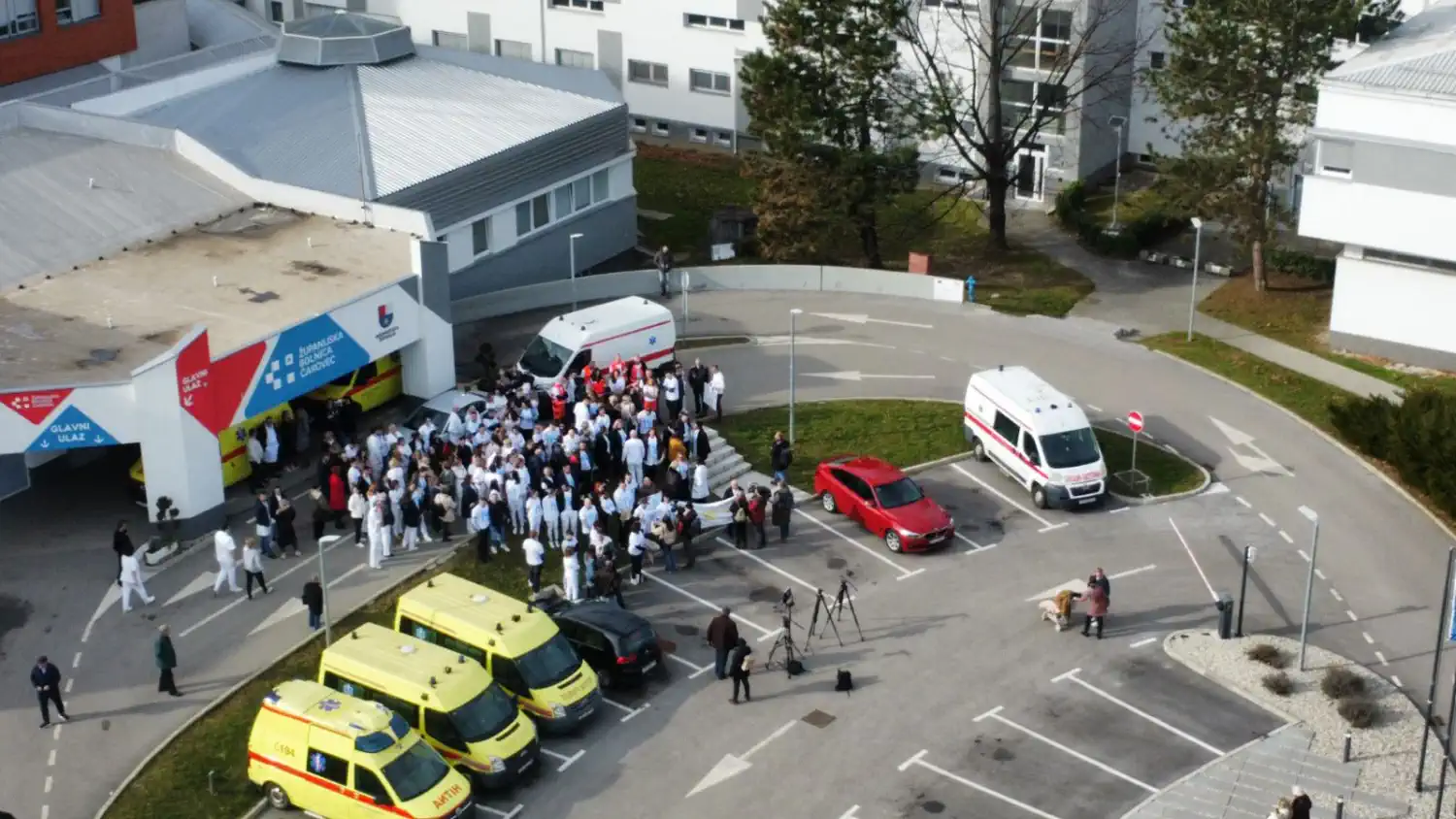 Mirno okupljanje Županijska bolnica Čakovec – kirurzi 27.1. 2025 (3)