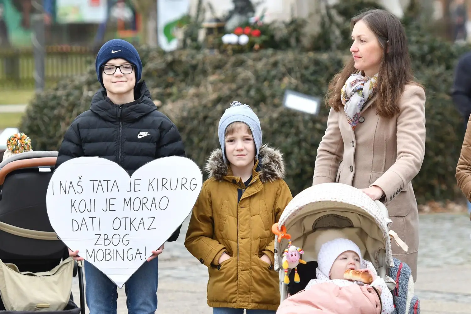 Mirno okupljanje građana, podrške kirurzima, Photo Vjeran Zganec RoguljaPIXSELL (17)