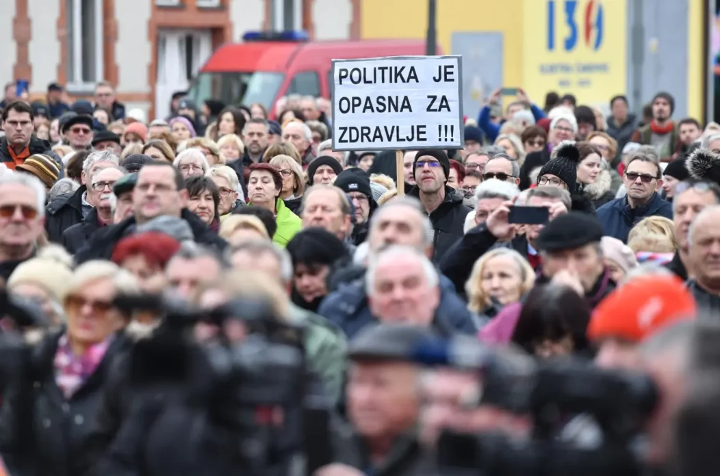 Mirno okupljanje građana, podrške kirurzima, Photo Vjeran Zganec RoguljaPIXSELL (7) Mirno okupljanje građana, podrške kirurzima, Photo Vjeran Zganec RoguljaPIXSELL (7)