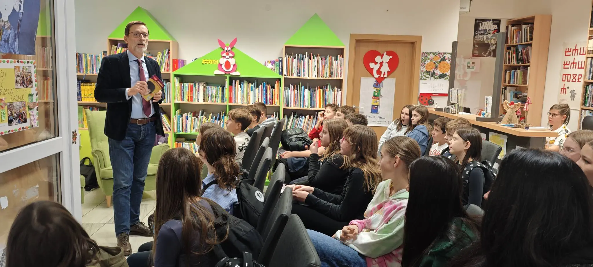 Miro Gavran književna večer GMS 2024 (4) Miro Gavran književna večer GMS 2024 (4)