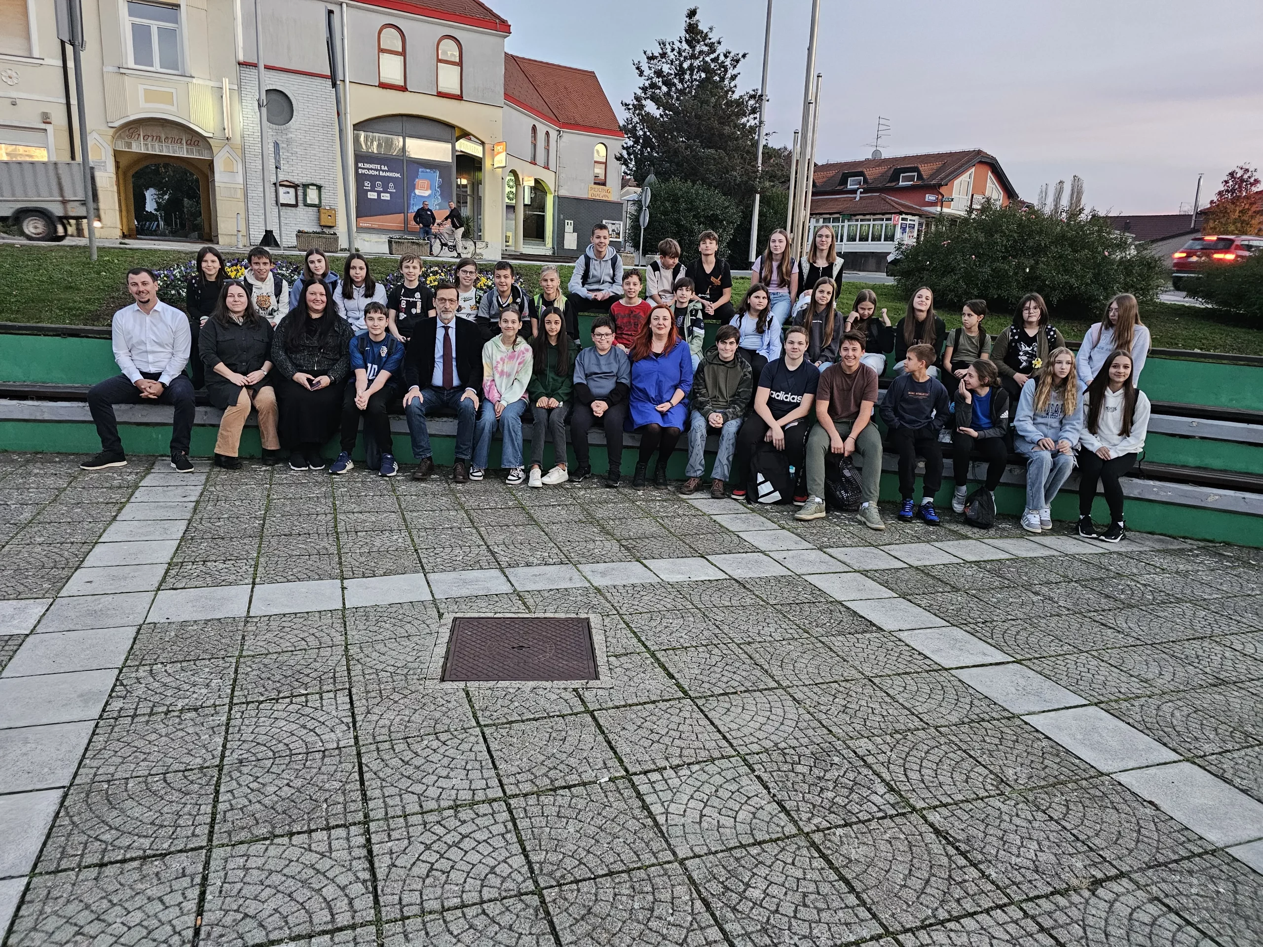 Miro Gavran književna večer GMS 2024 (8) Miro Gavran književna večer GMS 2024 (8)