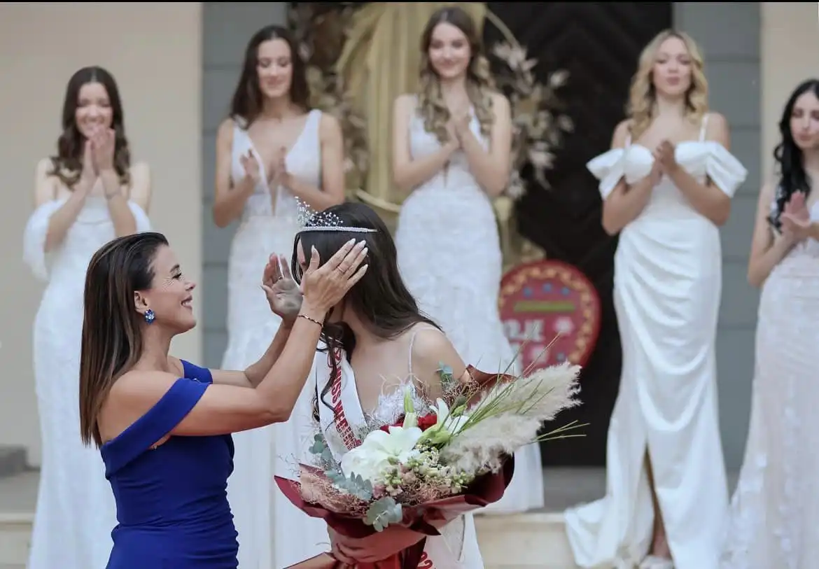 Miss Međimruja – Laura Dasović (3) Miss Međimruja – Laura Dasović (3)