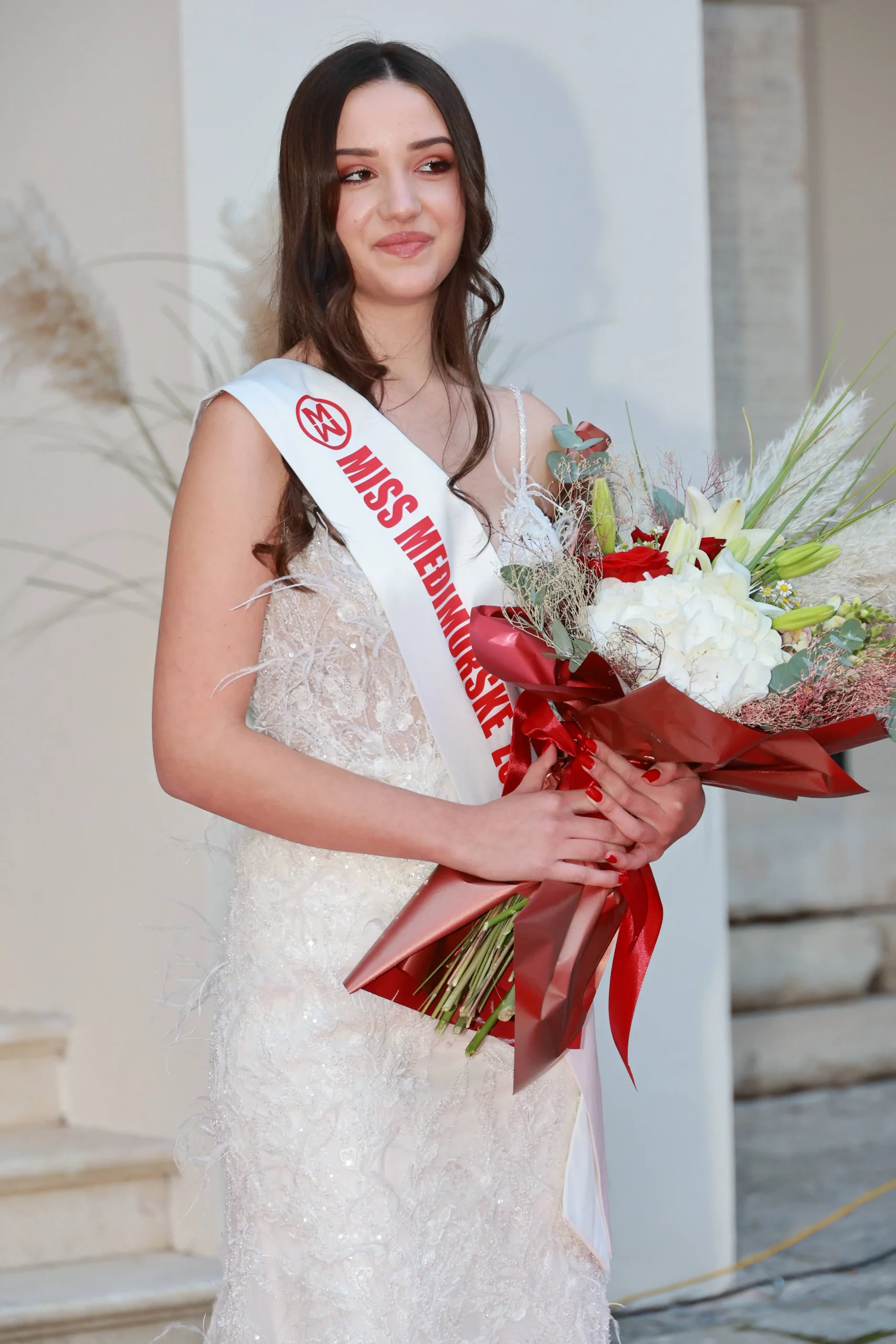 Miss Međimruske županije – Laura Dasović (51) Miss Međimruske županije – Laura Dasović (51)