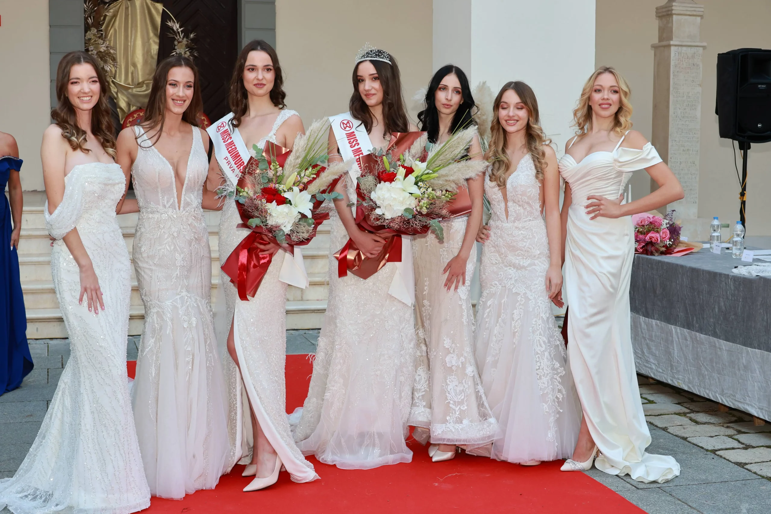 Miss Međimruske županije – Laura Dasović (56) Miss Međimruske županije – Laura Dasović (56)