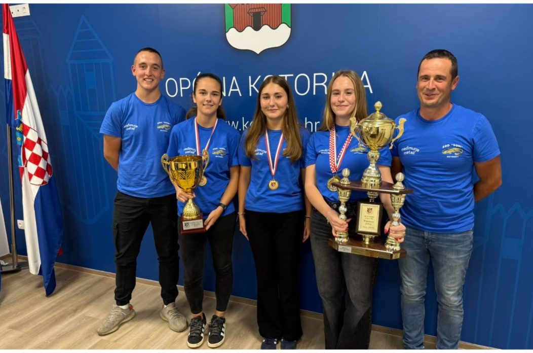 MixCollage-02-Oct-2025-11-20-AM-3318