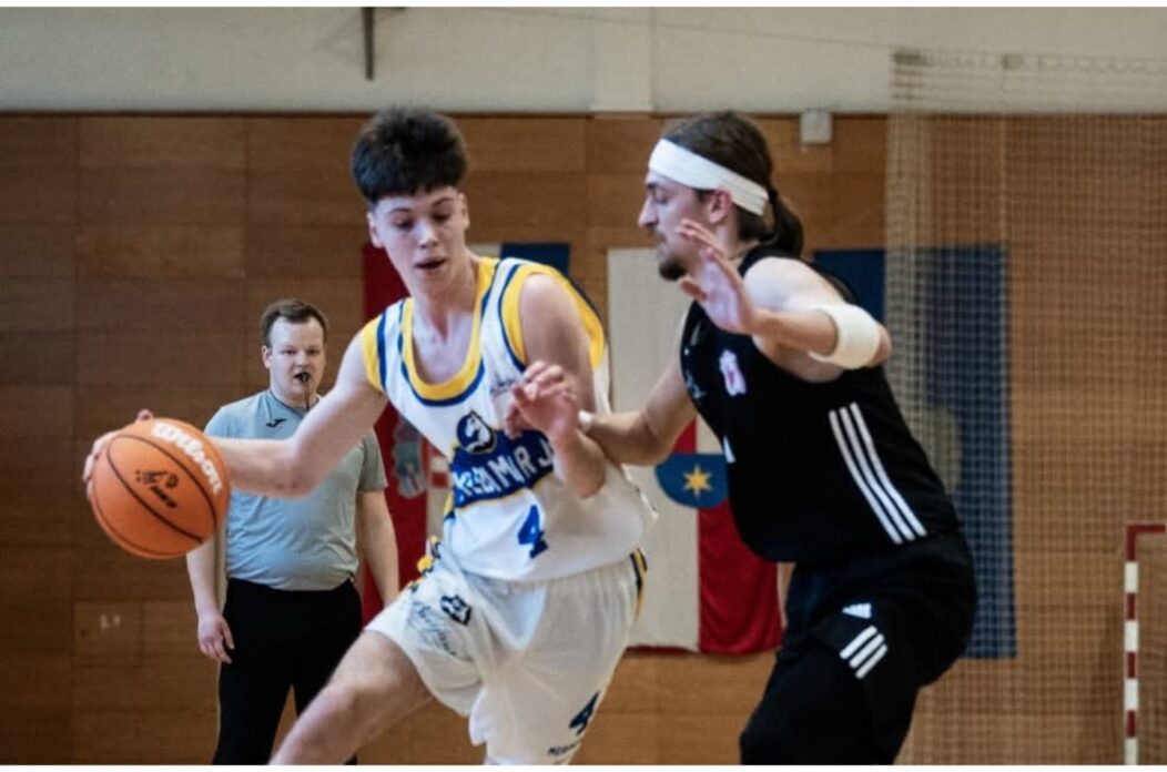 MixCollage-05-Sep-2025-02-04-PM-2535