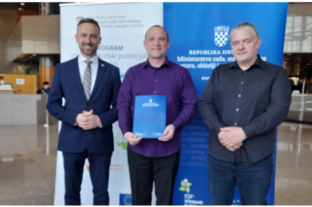 MixCollage-08-May-2025-08-24-AM-2184 MixCollage-08-May-2025-08-24-AM-2184