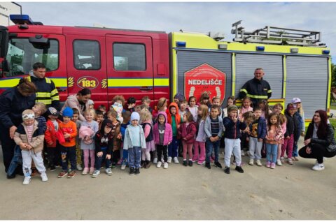 MixCollage-09-May-2025-08-57-PM-3070