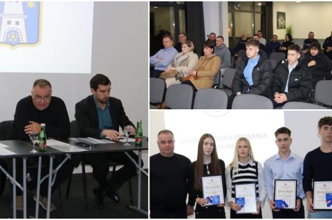 MixCollage-17-Dec-2025-09-33-PM-6404