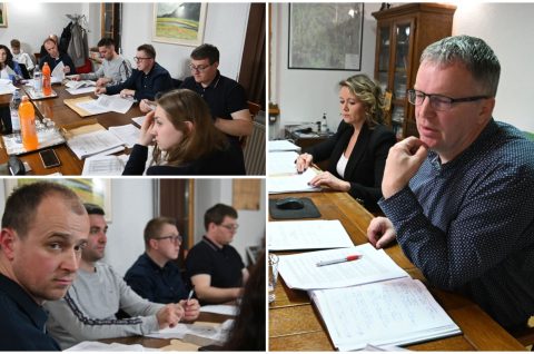 MixCollage-18-Mar-2026-09-03-AM-7819