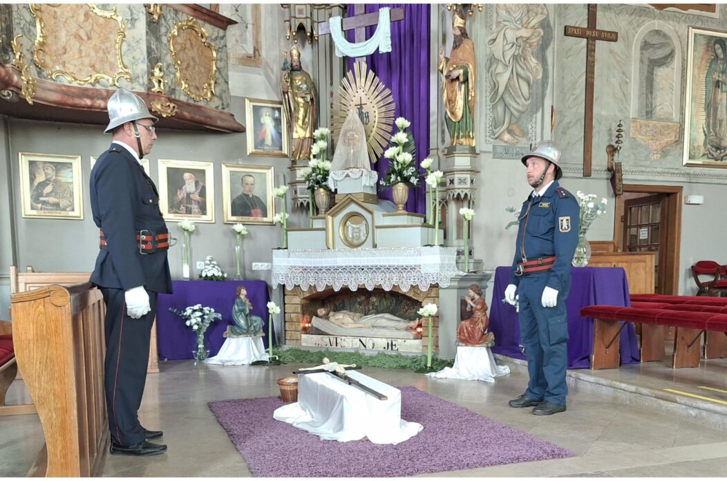 MixCollage-19-Apr-2025-07-45-PM-3931