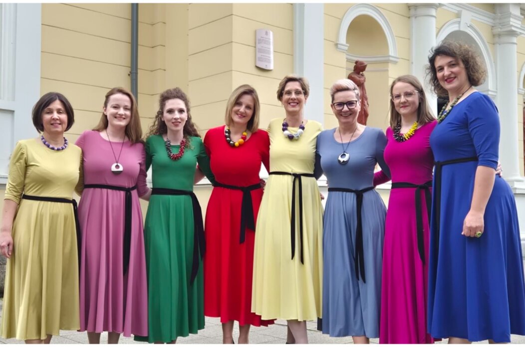 MixCollage-19-May-2025-09-00-AM-481