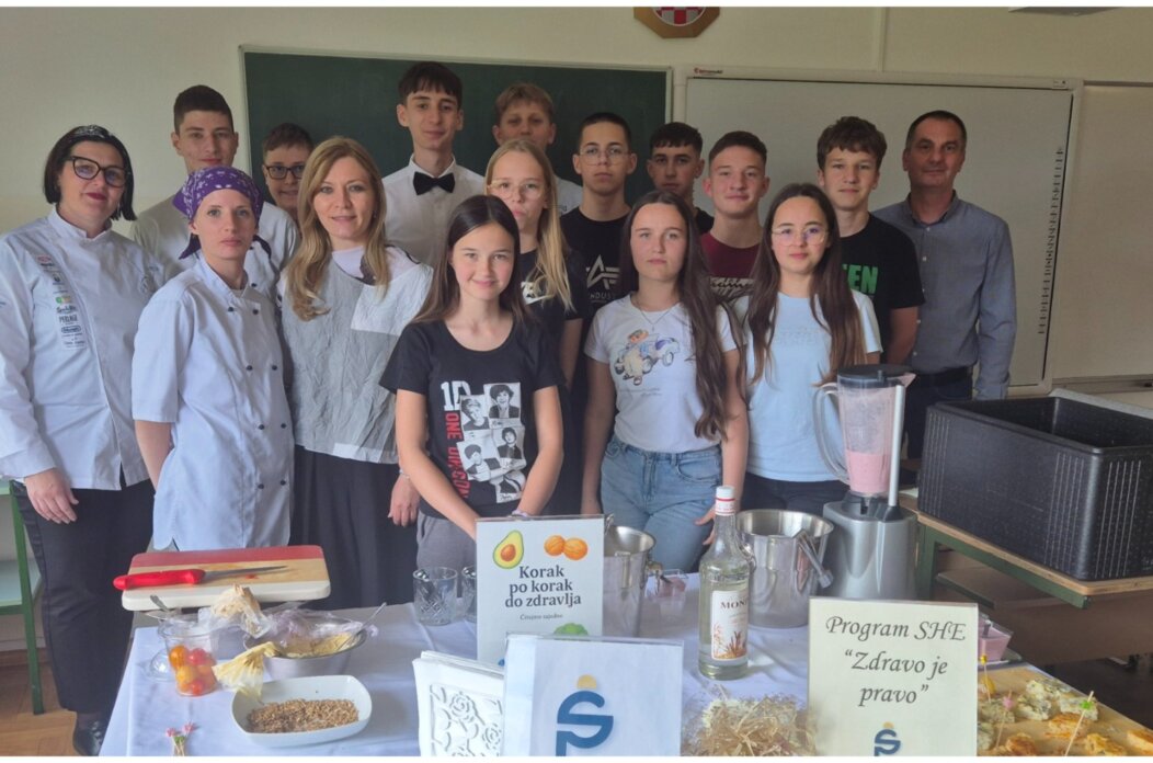 MixCollage-19-May-2025-09-12-AM-2883 MixCollage-19-May-2025-09-12-AM-2883