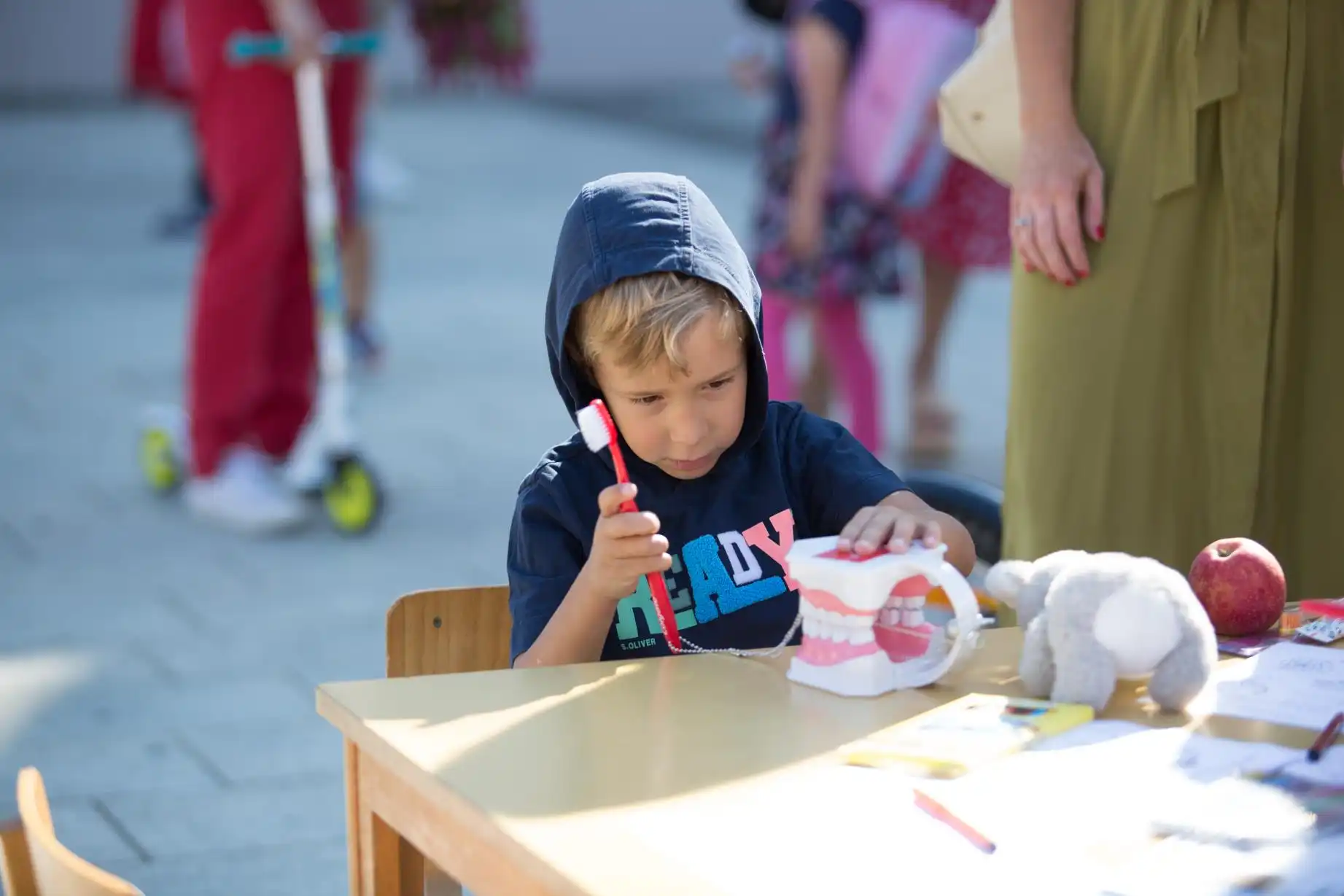 Mjesec oralnog zdravlja djeca (2) Mjesec oralnog zdravlja djeca (2)