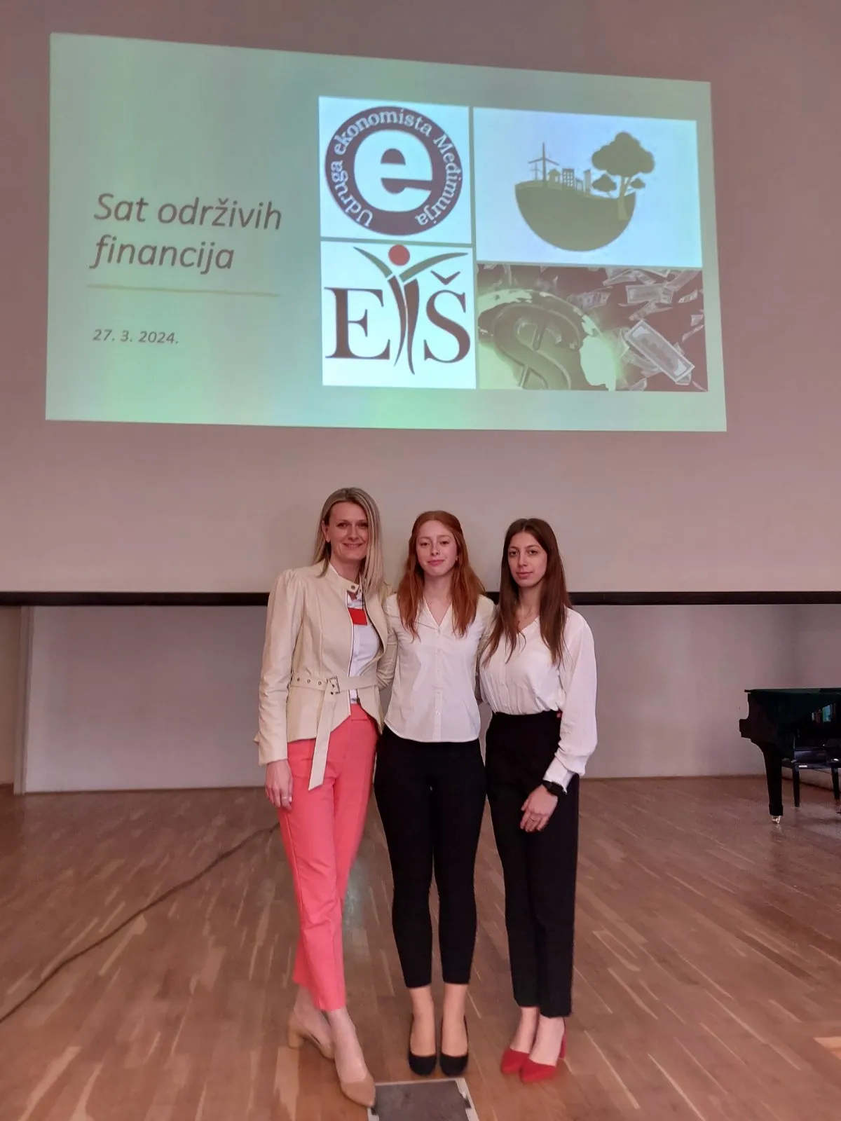 Mladi ekonomisti (11) Mladi ekonomisti (11)