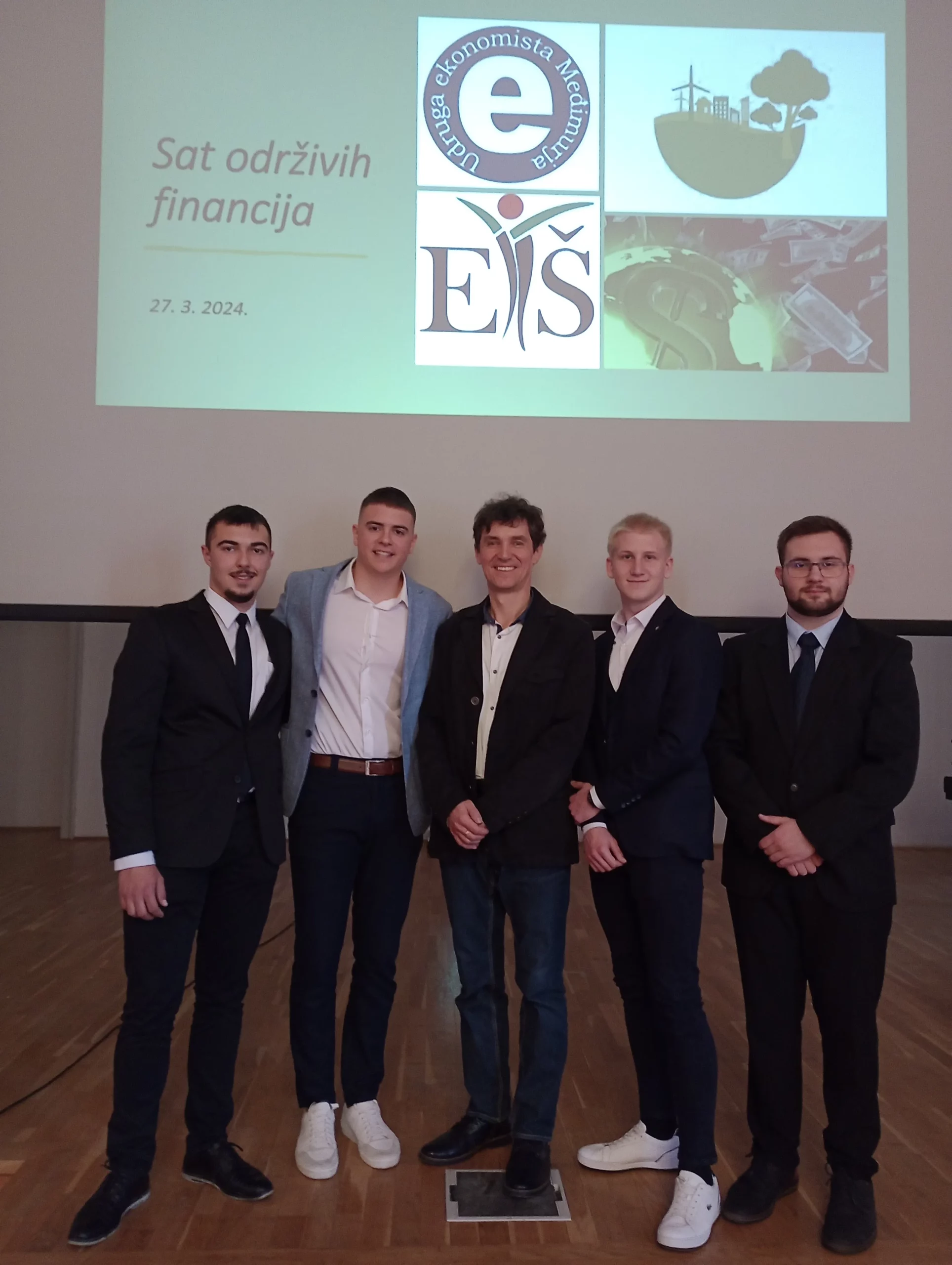 Mladi ekonomisti (9) Mladi ekonomisti (9)