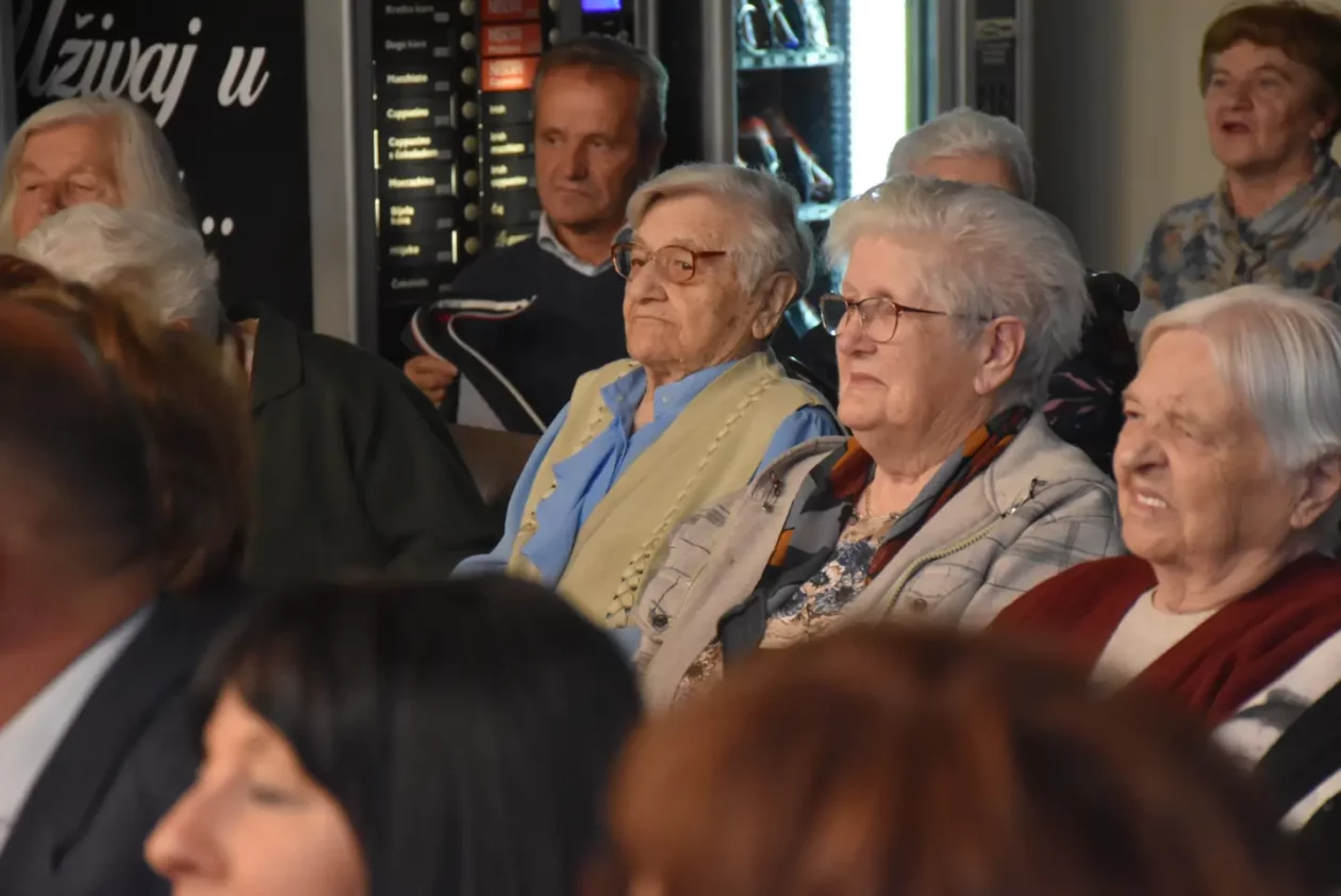 Modna revija, Čakovec, Dom za starije (58) Modna revija, Čakovec, Dom za starije (58)