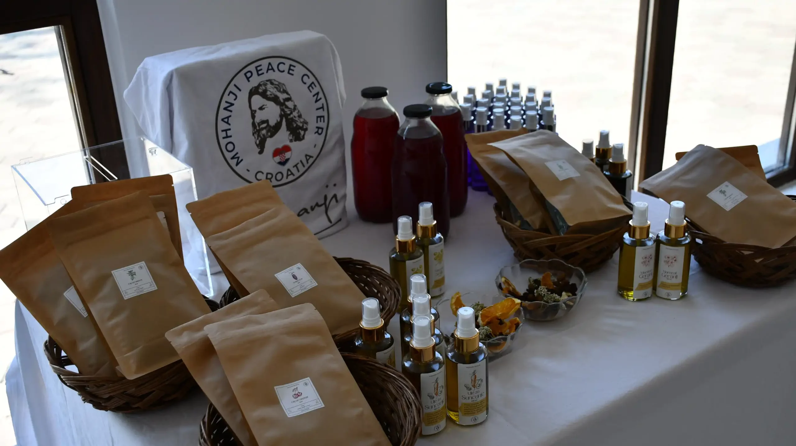 Mohanji centar (12) Mohanji centar (12)