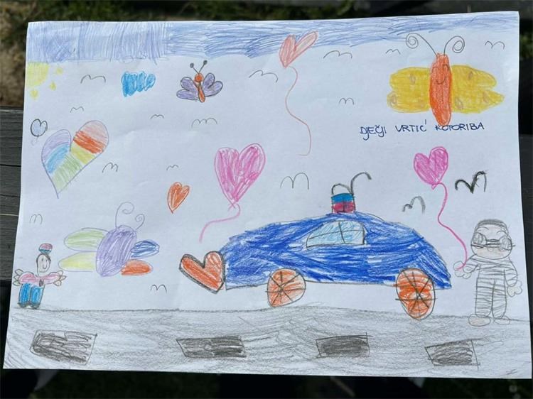 Moj prijatelj policajac i ja – policajac i djeca (8)