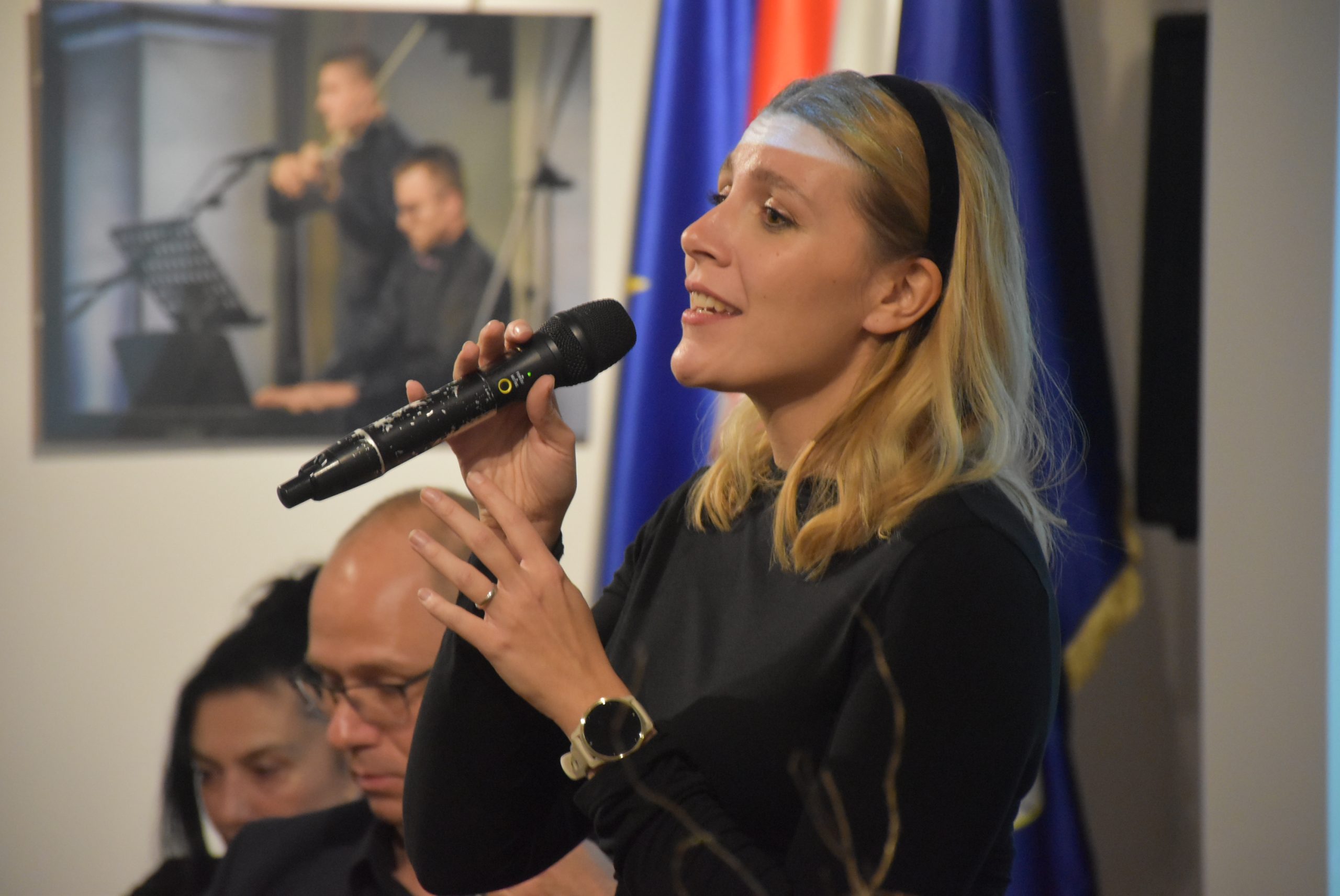 Monografija, Popevka, Županija (8)