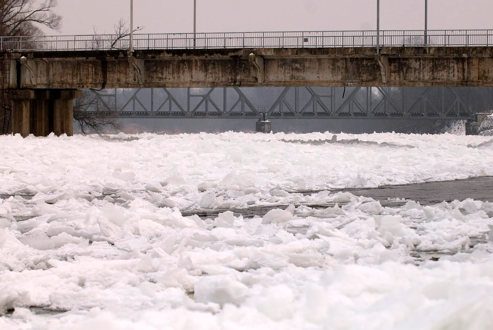 Mura – led (4) Mura – led (4)