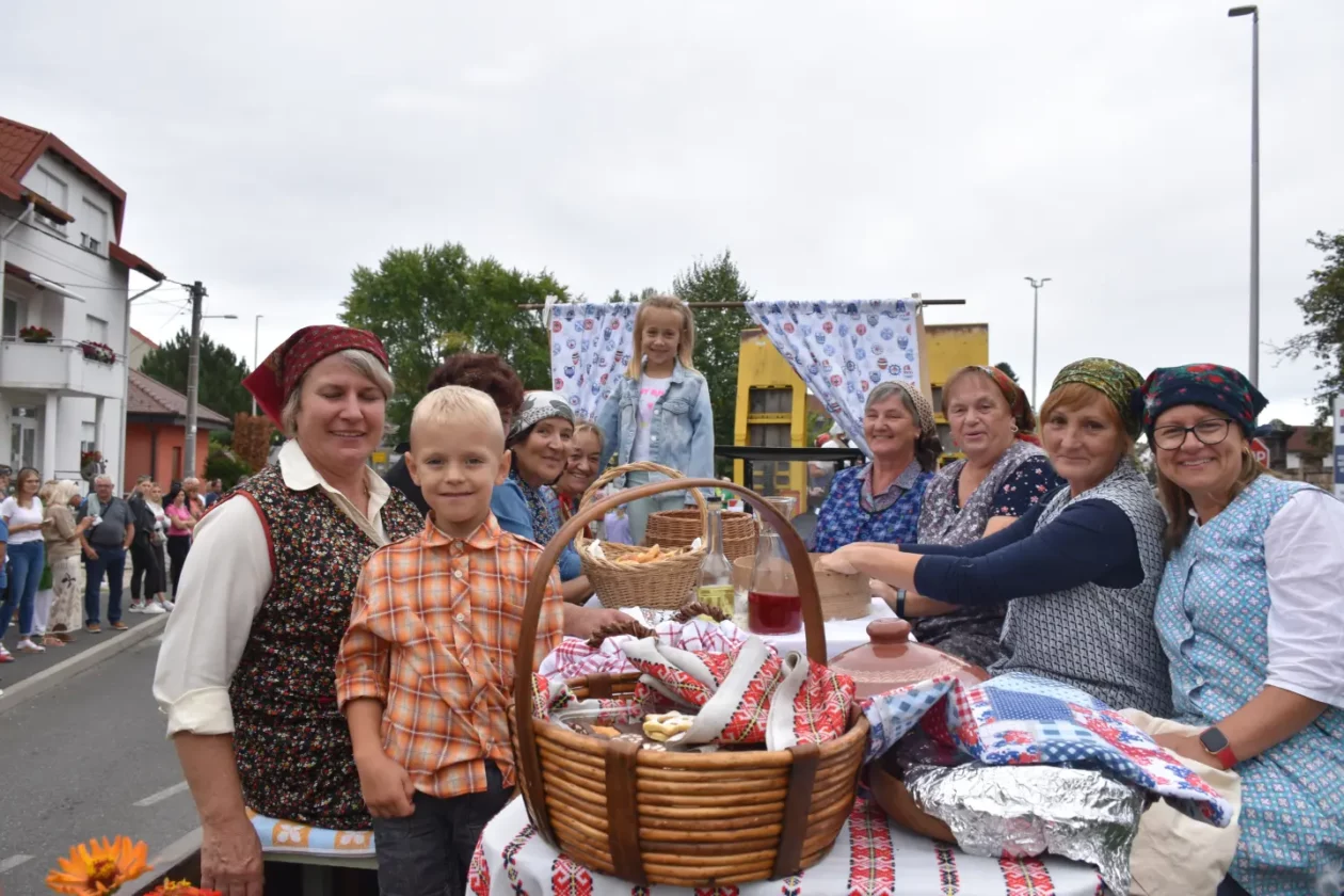 Mursko Središće, Berba grožđa, povorka (69)