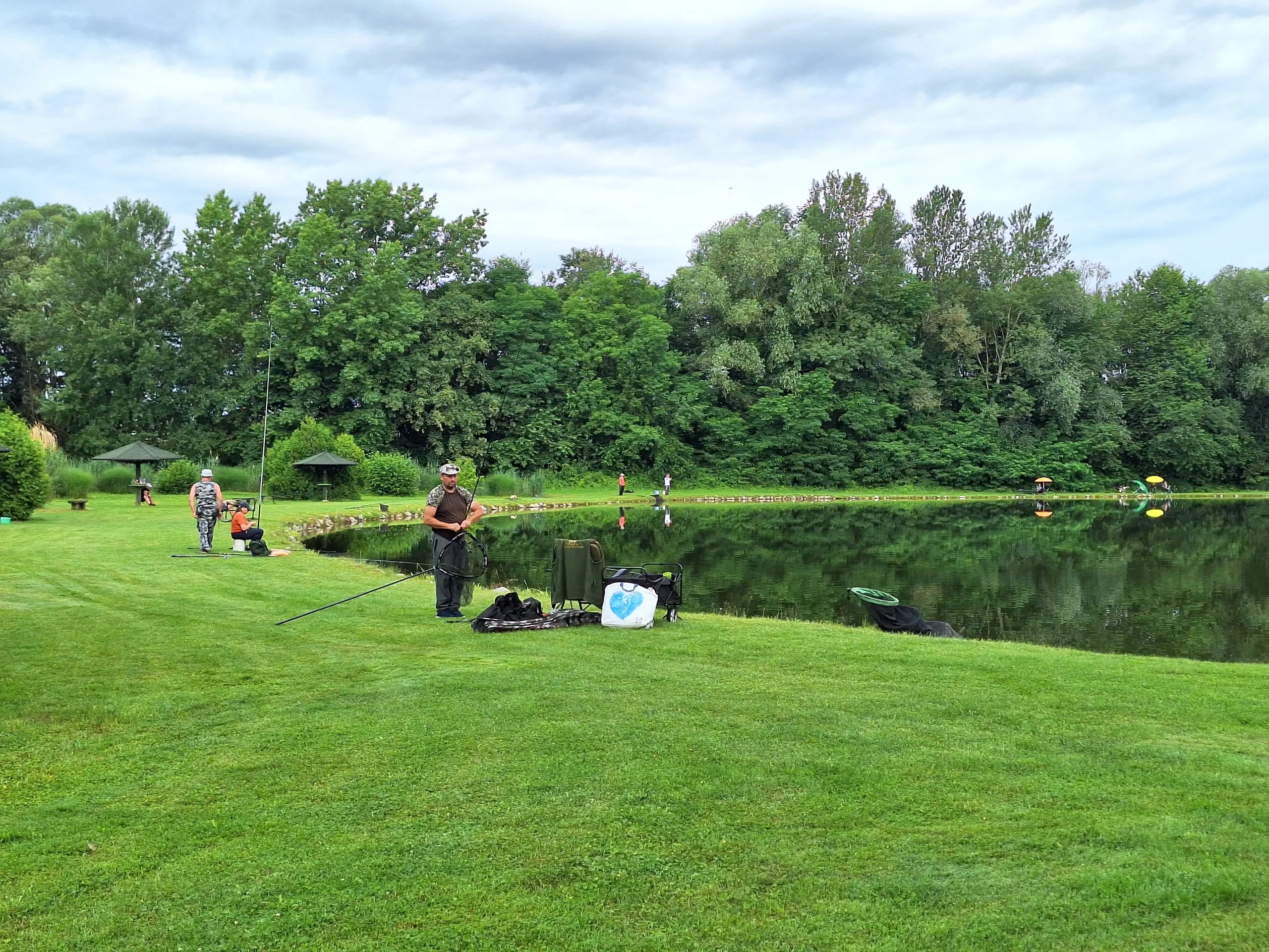 Mursko Središće – Ljeto uz Muru, lov ribe udicom na plovak (1) Mursko Središće – Ljeto uz Muru, lov ribe udicom na plovak (1)