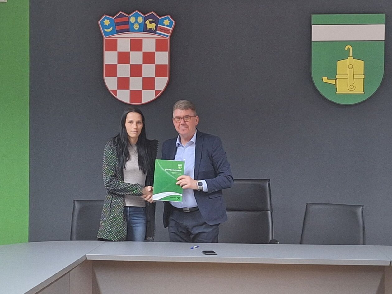 Mursko Središće ulaže u budućnost Poticaji za stanovanje mladih obitelji (3) Mursko Središće ulaže u budućnost Poticaji za stanovanje mladih obitelji (8)