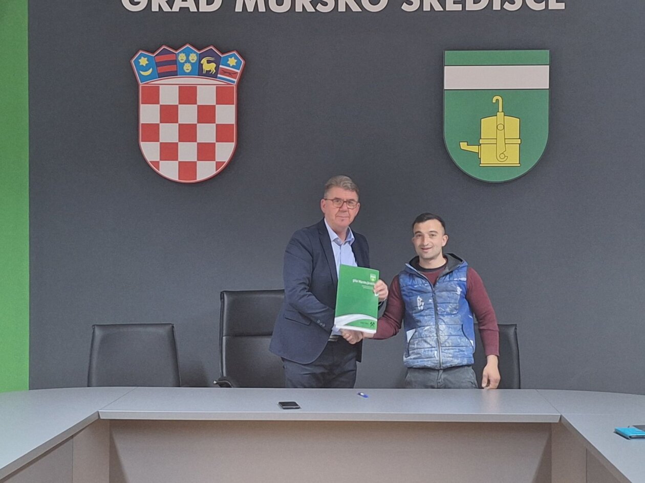 Mursko Središće ulaže u budućnost Poticaji za stanovanje mladih obitelji (4) Mursko Središće ulaže u budućnost Poticaji za stanovanje mladih obitelji (8)