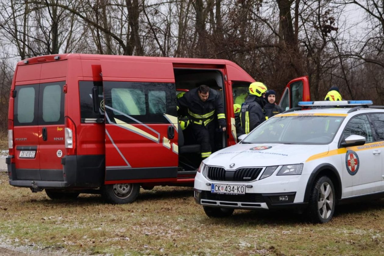 NADA NE PRESTAJE Prijatelji pomažu policiji, vatrogascima i HGSS-u u traženju Josipa Špoljara (9)