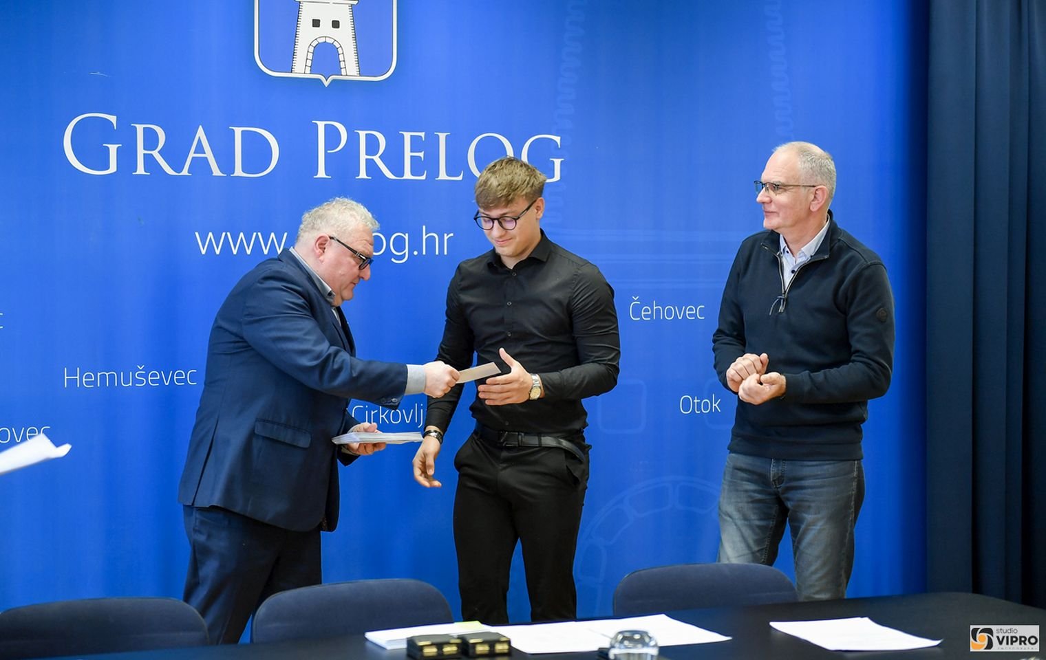 NAGRADE NAJBOLJIMA Grad Prelog nagradio uspješne učenike i studente (10)