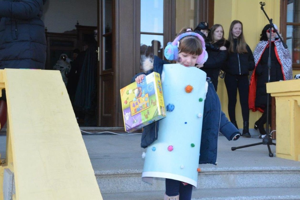 NAJBOLJA MASKA Mali Liam Žinić osvojio titulu na dobravskom fašenjku (6) NAJBOLJA MASKA Mali Liam Žinić osvojio titulu na dobravskom fašenjku (6)