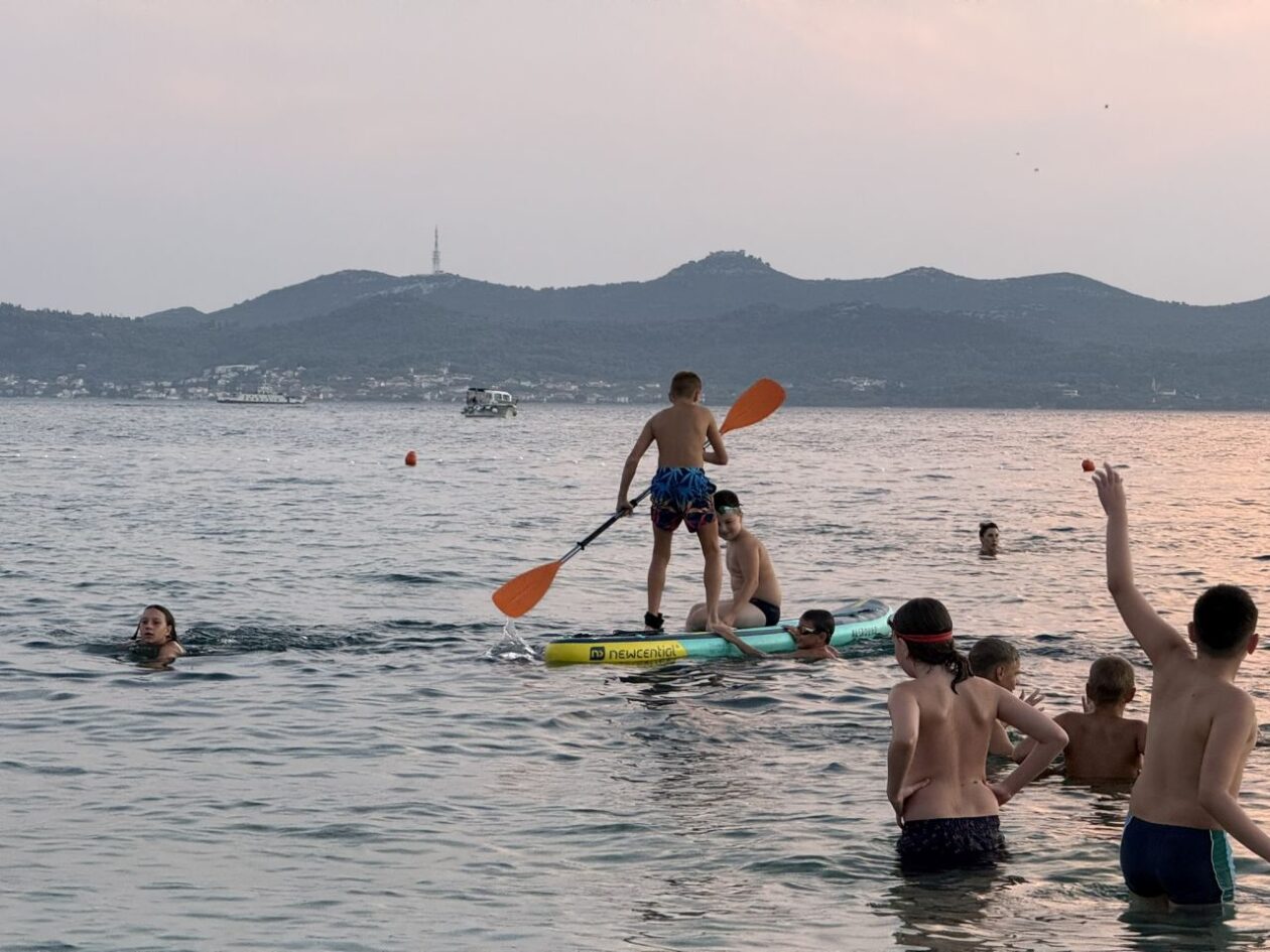NAŠI PLIVAČI Članovi ČPK-a proveli nezaboravan tjedan priprema i ljetovanja u Zadru (8)