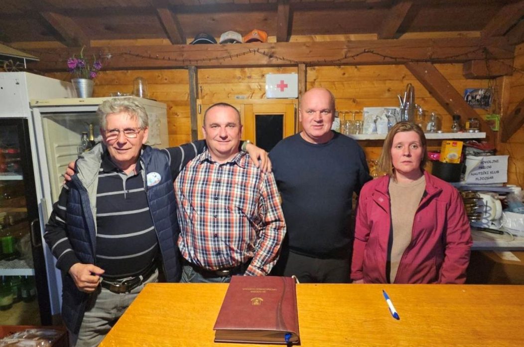 NAUTIČKI KLUB FLJOJSAR Darko Punčikar izabran za predsjednika na izbornoj skupštini (7) NAUTIČKI KLUB FLJOJSAR Darko Punčikar izabran za predsjednika na izbornoj skupštini (7)