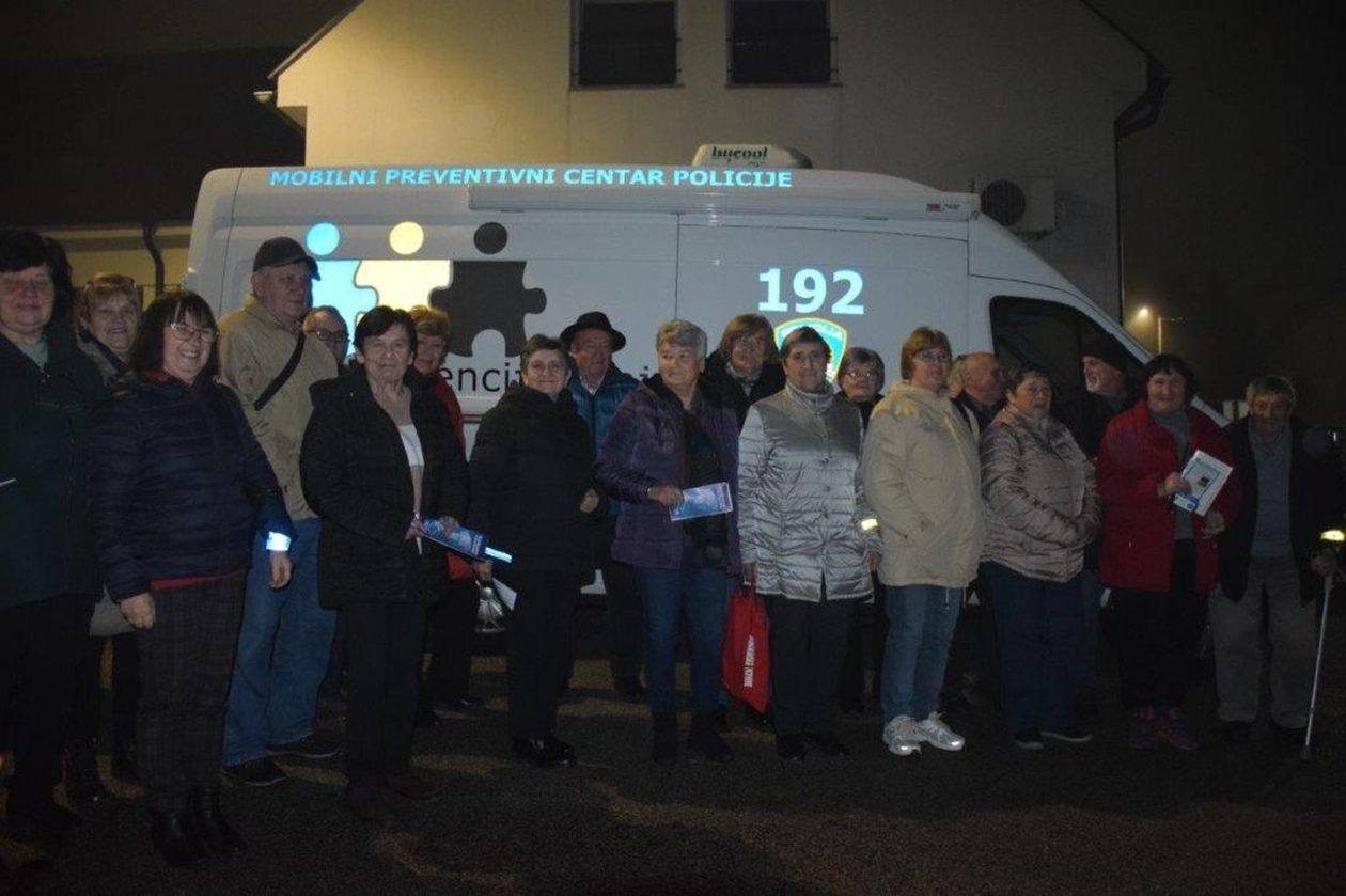 NEĆU BITI ŽRTVA U PROMETU Policija educirala umirovljenike u Svetom Jurju na Bregu (1)