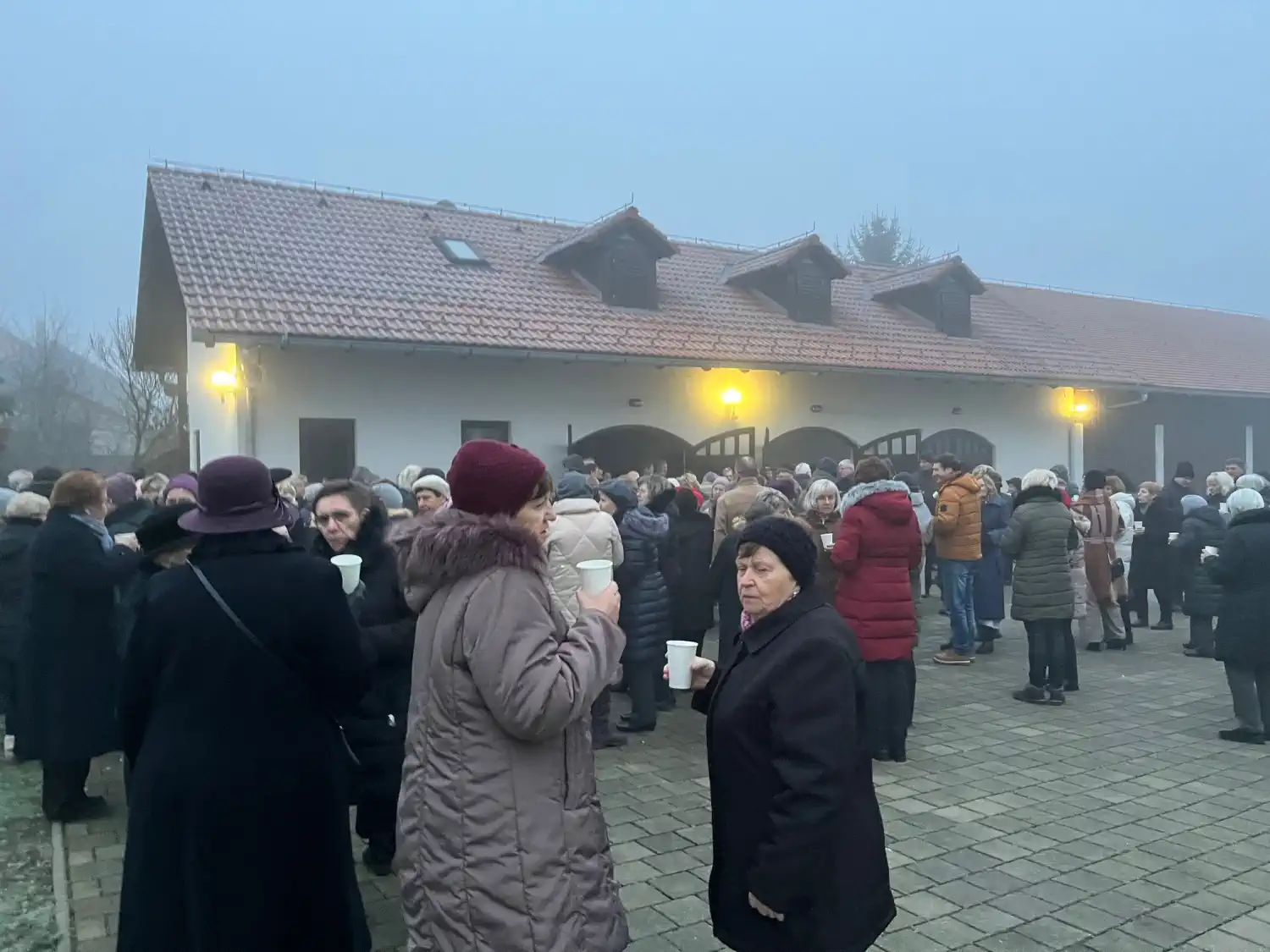 NEDELIŠĆE Biskup Mrzljak i ‘Zagrebački pjevači liječnici’ uveličali svečanost predstavljanja krizmanika (14)