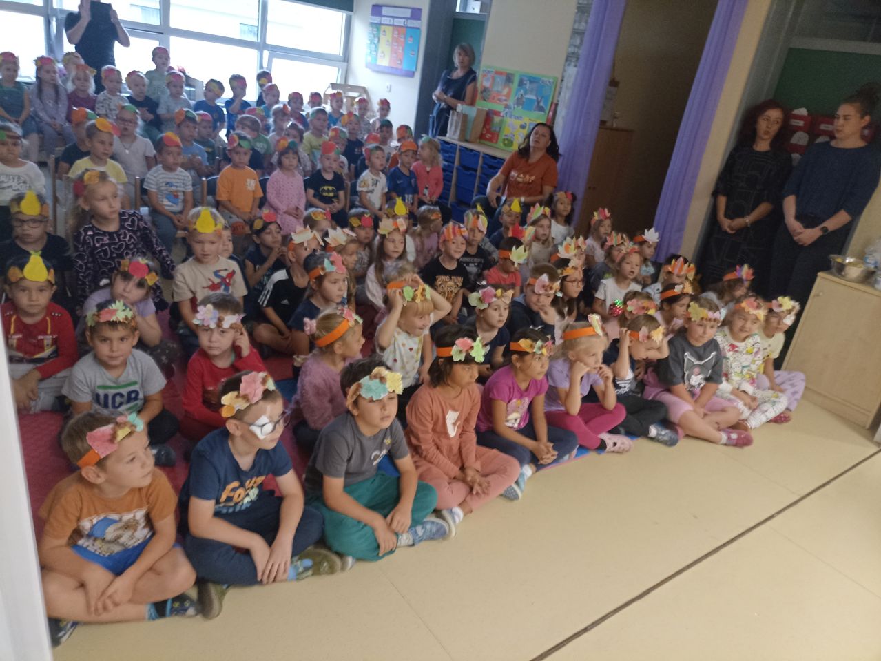 NEDELIŠĆE Jesen stigla u vrtić Zvončić i Lastavicu – djeca uživala u predstavi i igri (2)