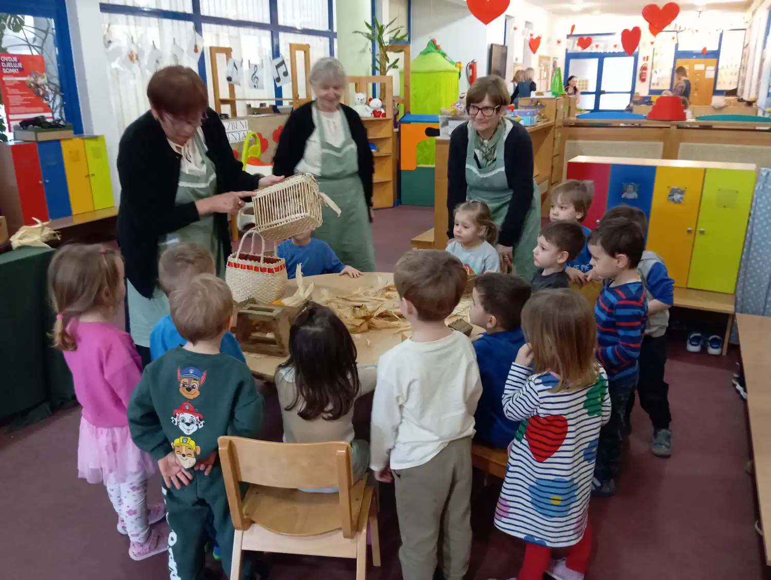 NEDELIŠĆE Mladi čuvari tradicije Djeca iz vrtića Cipelica učila staru vještinu pletenja cekera (5) NEDELIŠĆE Mladi čuvari tradicije Djeca iz vrtića Cipelica učila staru vještinu pletenja cekera (5)