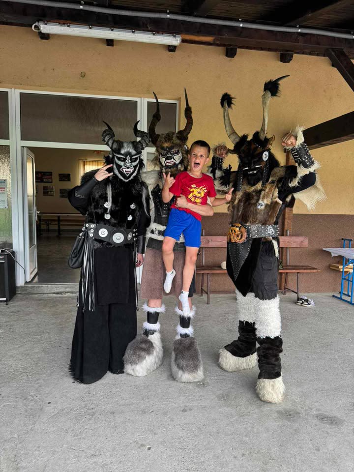 NEDELIŠĆE Nikšin rođendan obogatili Čuvari mitova i legendi (1) NEDELIŠĆE Nikšin rođendan obogatili Čuvari mitova i legendi (1)