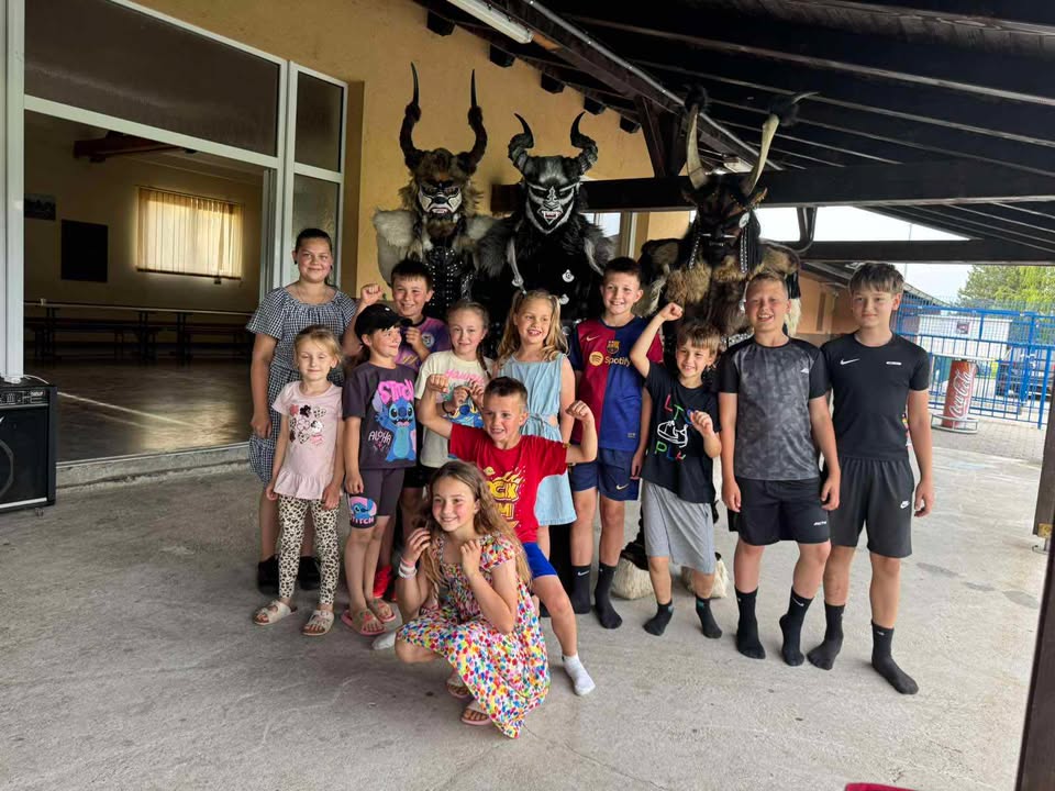 NEDELIŠĆE Nikšin rođendan obogatili Čuvari mitova i legendi (2) NEDELIŠĆE Nikšin rođendan obogatili Čuvari mitova i legendi (2)