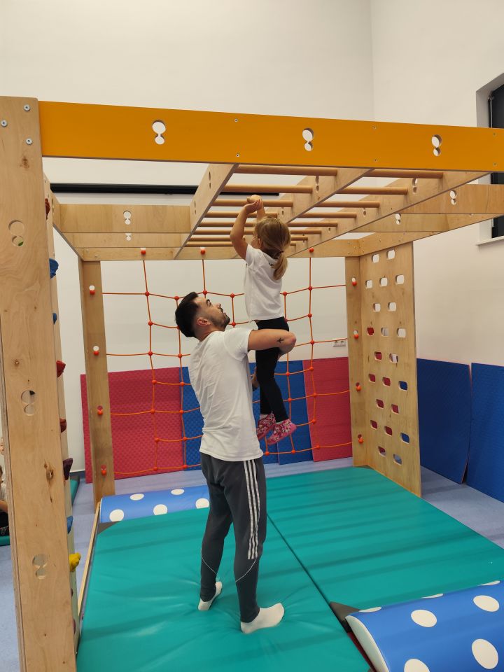 NEDELIŠĆE Olimpijski dan u Zvončiću Mališani u bijelim majicama slavili sport i igru (5)