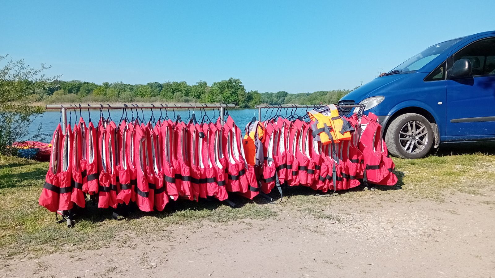NEDELIŠĆE Veslajući u Praznik rada Kajaci i čamci na jezeru Kuršanec (2) NEDELIŠĆE Veslajući u Praznik rada Kajaci i čamci na jezeru Kuršanec (2)