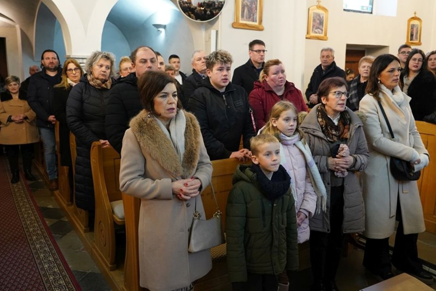 NEDJELJA BOŽJE RIJEČI Devetnaest čitača postavljeno u službu lektora u Sv. Martinu na Muri (6) NEDJELJA BOŽJE RIJEČI Devetnaest čitača postavljeno u službu lektora u Sv. Martinu na Muri (6)