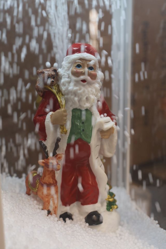 NEKA BOŽIĆ BUDE SVIMA Učenici Srednje škole Prelog sudjelovali u plemenitoj humanitarnoj akciji (17) NEKA BOŽIĆ BUDE SVIMA Učenici Srednje škole Prelog sudjelovali u plemenitoj humanitarnoj akciji (17)