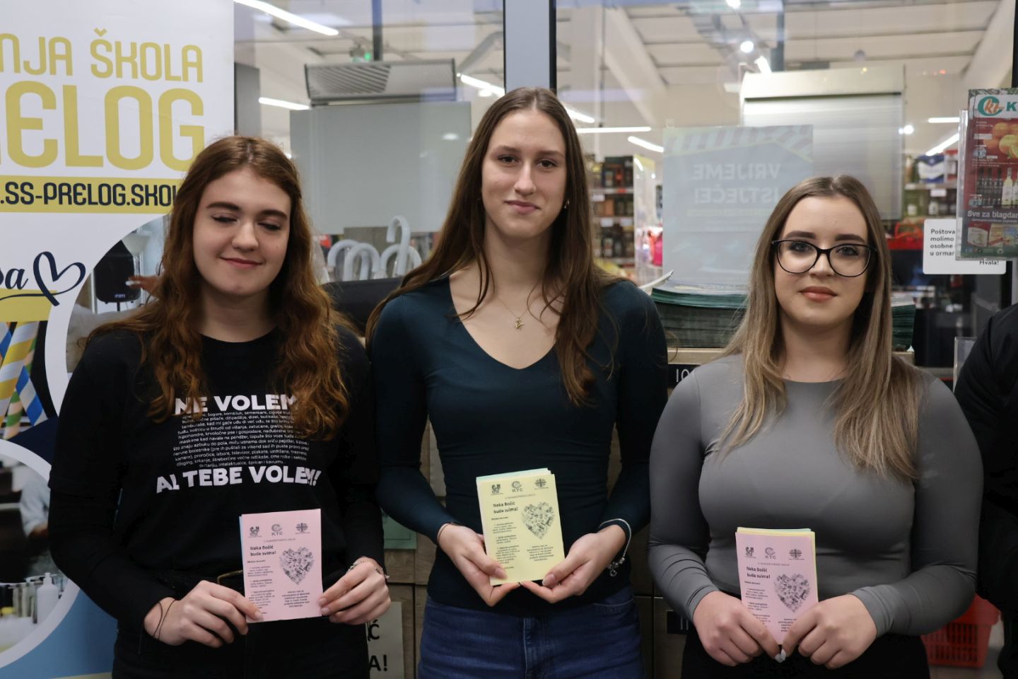 NEKA BOŽIĆ BUDE SVIMA Učenici Srednje škole Prelog sudjelovali u plemenitoj humanitarnoj akciji (7) NEKA BOŽIĆ BUDE SVIMA Učenici Srednje škole Prelog sudjelovali u plemenitoj humanitarnoj akciji (7)